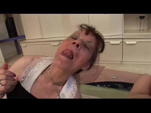❤️ Zwee Bomien an ee Grousspapp hunn en Dräier ️ Porno bei eis ❤