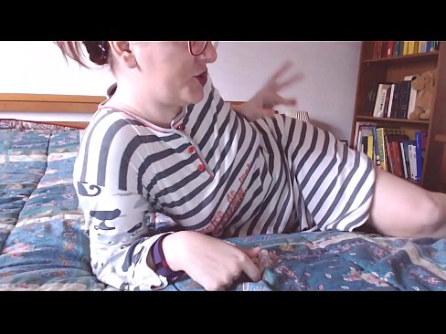 ❤️ Huelt dëse grousse schwaarze Hunn an Ärem Mond klenge Sklave ️ Porno bei eis ❤