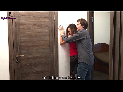 ❤️ Sexy Realtor ruckt sensuell Hir Pussy a Ficks beim Verkaf vun hirem Appartement - Krempai ️ Porno bei eis ❤